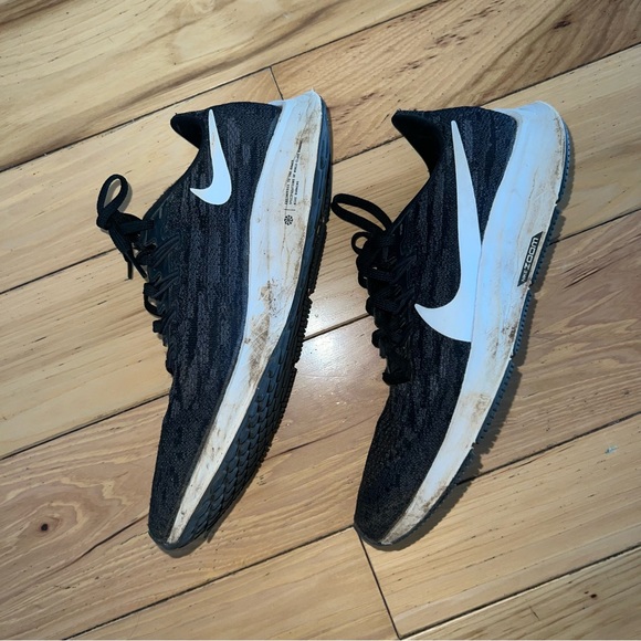 Preloved Nike Pegasus Running Shoes - Picture 3 of 6